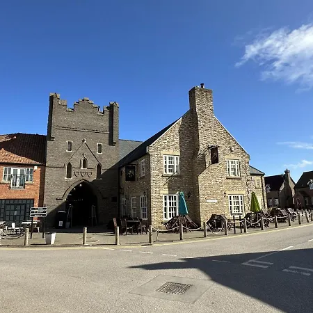 Spoonbill - Part Of The The Bay Village With Pool, Gym And Direct Access, Pub, Restaurant, Tennis And Meadows Walks * 法利