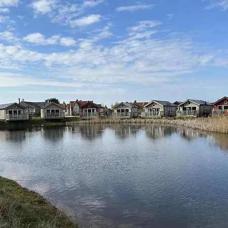 Spoonbill - Part Of The The Bay Village With Pool, Gym And Direct Access, Pub, Restaurant, Tennis And Meadows Walks * Filey